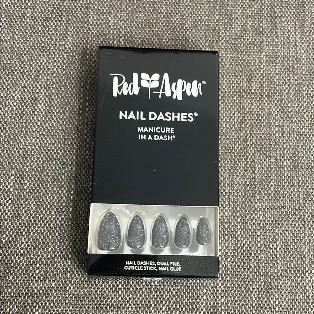 Red Aspen Midnight Magic Margot Nail Dashes Set